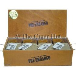 Vuelta Abajo Pre-Embargo Cuban Churchill, Package Qty: Box of 100 (4 Bundles of 25 Cigars)