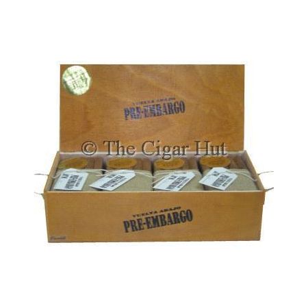 Vuelta Abajo Pre-Embargo Cuban Churchill - Box of 100 (4 Bundles of 25 Cigars), Package Qty: Box of 100 (4 Bundles of 25 Cigars)